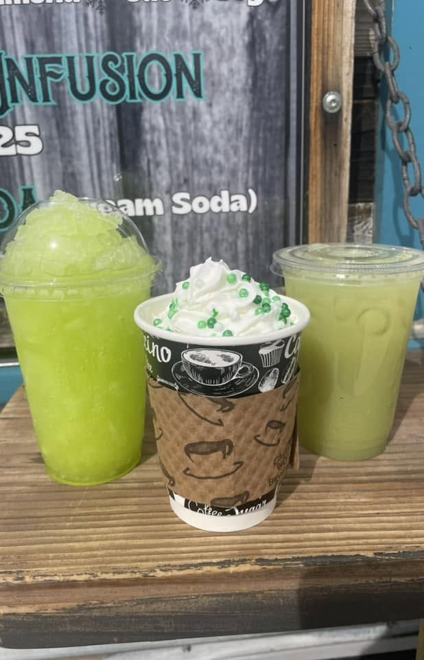482343185_122143155422566336_6266898995941669031_n Three colorful Sugar & Ice drinks